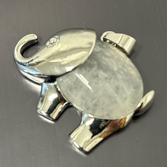 Jewelry - White Jade Natural Stone Elephant Shaped Pendant Necklace Healing Gemstone